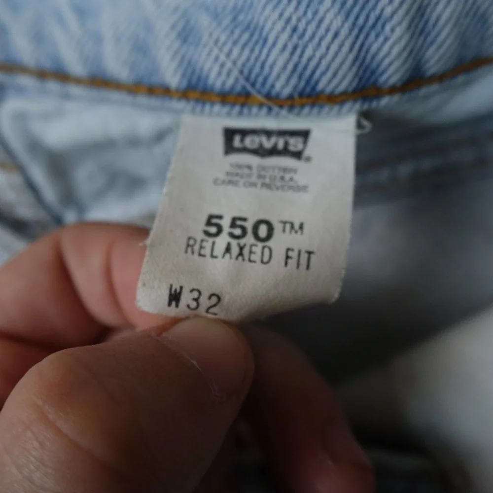 VTG Levis Shorts Mens 32 Blue Denim 550 Relaxed Jean Jorts USA Orange Tab 90s